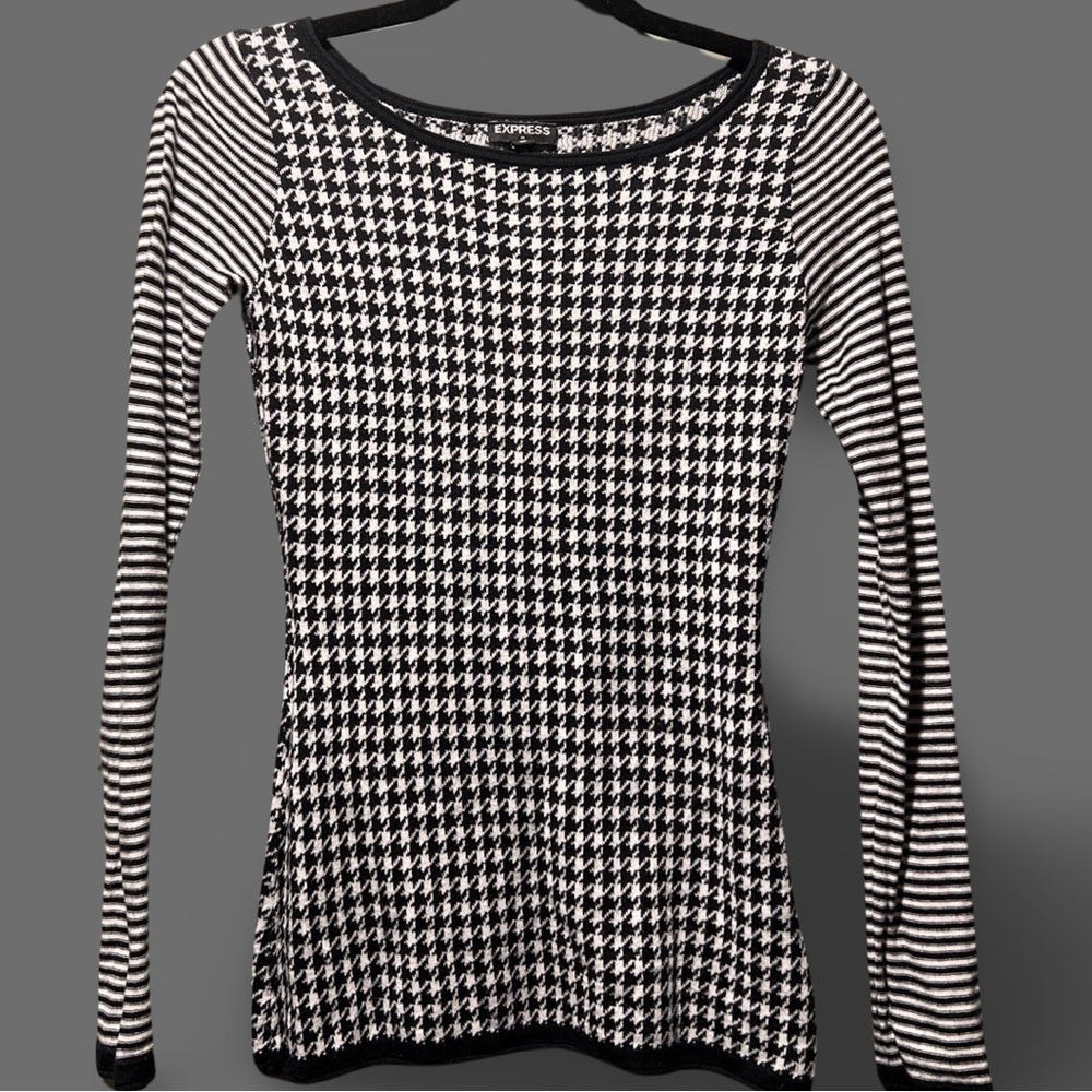 Like New XS Express sweater
